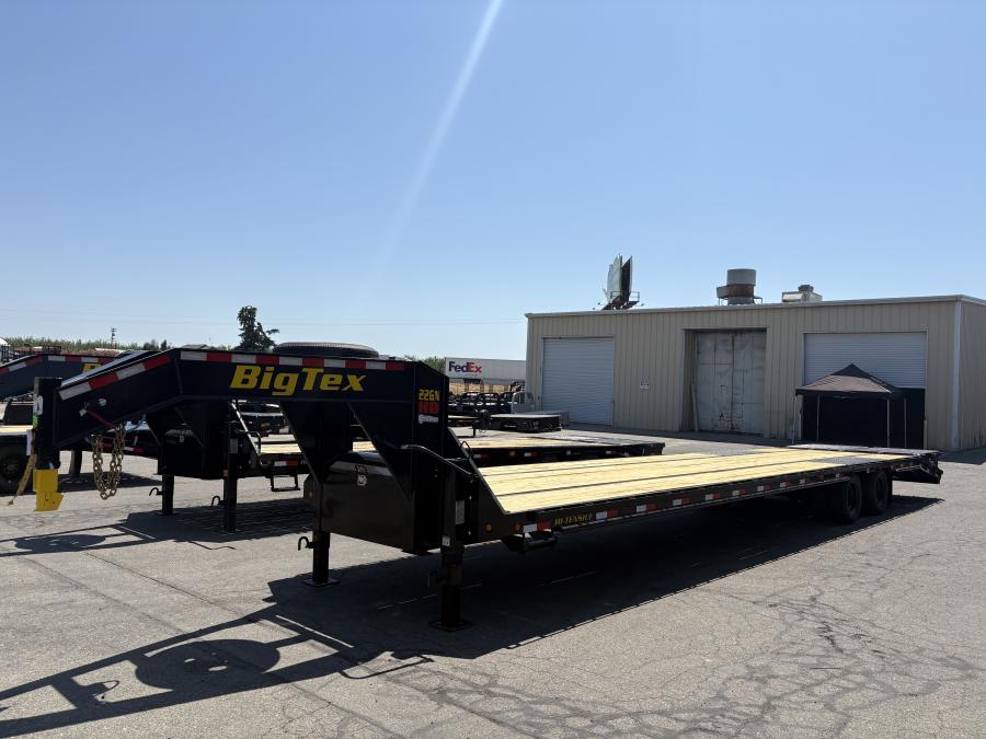 Big Tex 22GN, Gooseneck, 102" x 40', 23.9K, Dovetail, Mega Ramps Image 0