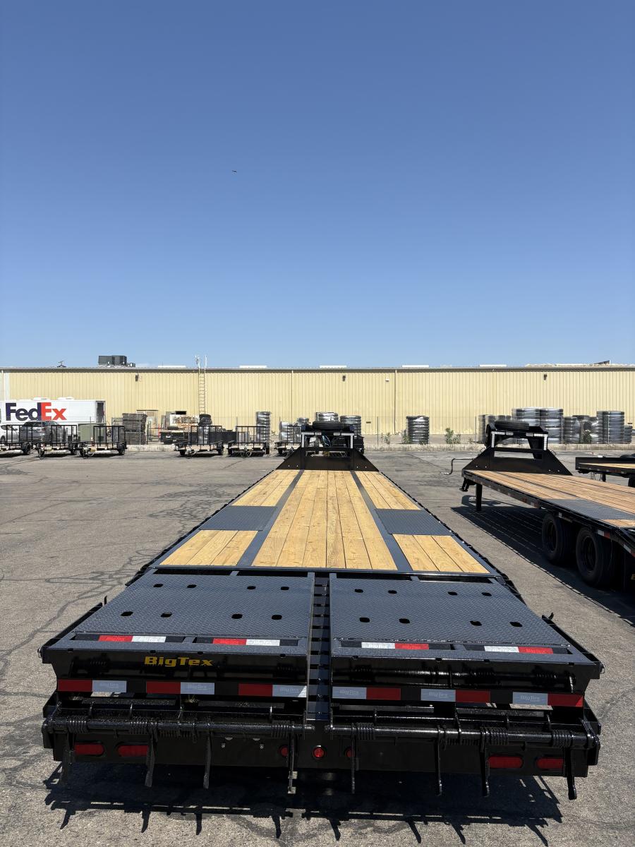 Big Tex 22GN, Gooseneck, 102" x 40', 23.9K, Dovetail, Mega Ramps Image 1
