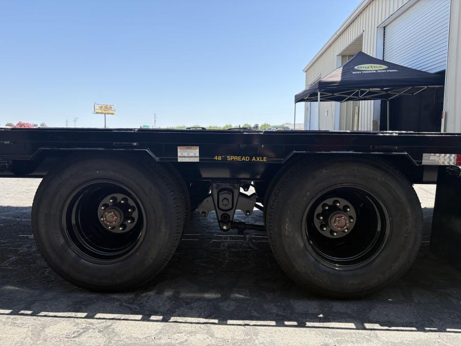 Big Tex 22GN, Gooseneck, 102" x 40', 23.9K, Dovetail, Mega Ramps Image 2