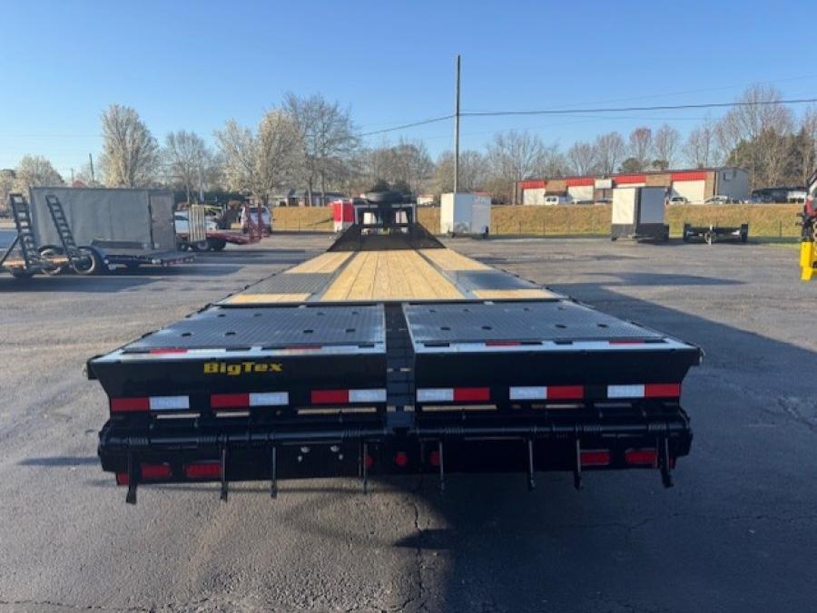 Big Tex 25GN, Gooseneck, 102" x 40', 25.9K, Dovetail, Mega Ramps Image 0