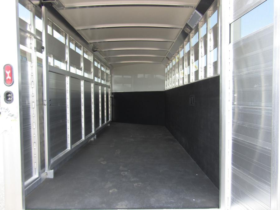 Cimarron Lonestar 24x7 stock trailer #17454 Image 19
