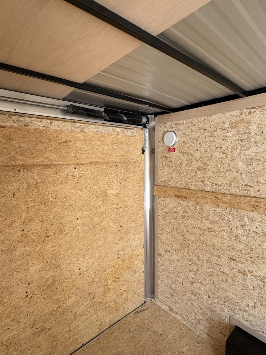 7X16 MTI 7X16 V NOSE ENCLOSED STD RAMP DOOR 7K BY CARRY ON Image 6