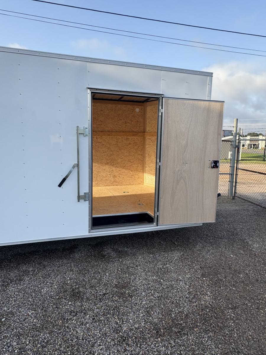 85X2 MTI 8.5X24 V NOSE ENCLOSED STD RAMP DOOR 10K BY CARRY ON Image 2