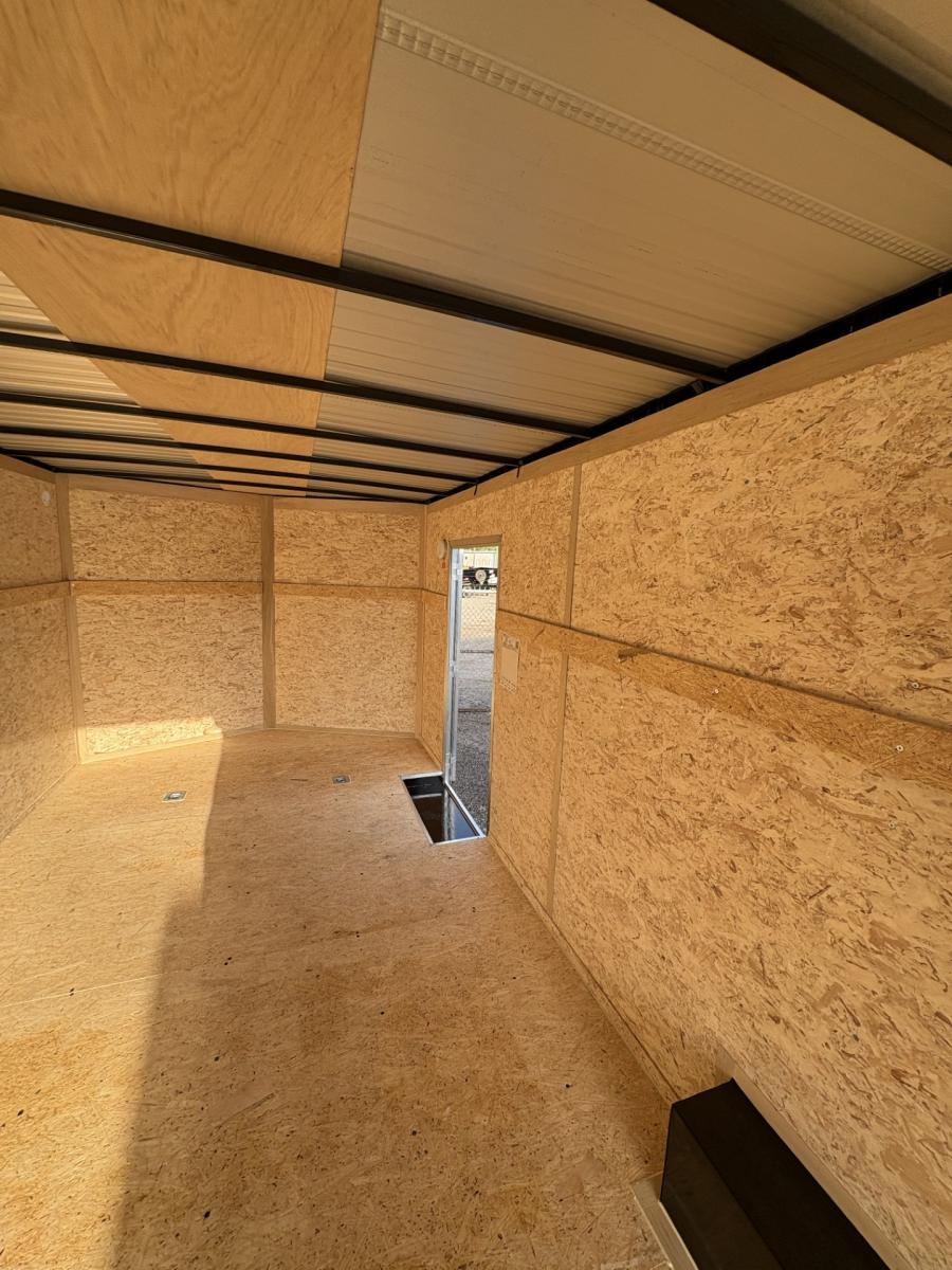 85X2 MTI 8.5X24 V NOSE ENCLOSED STD RAMP DOOR 10K BY CARRY ON Image 6