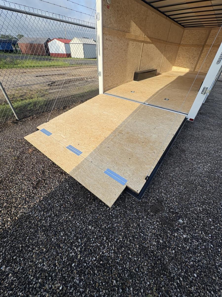 85X2 MTI 8.5X24 V NOSE ENCLOSED STD RAMP DOOR 10K BY CARRY ON Image 7