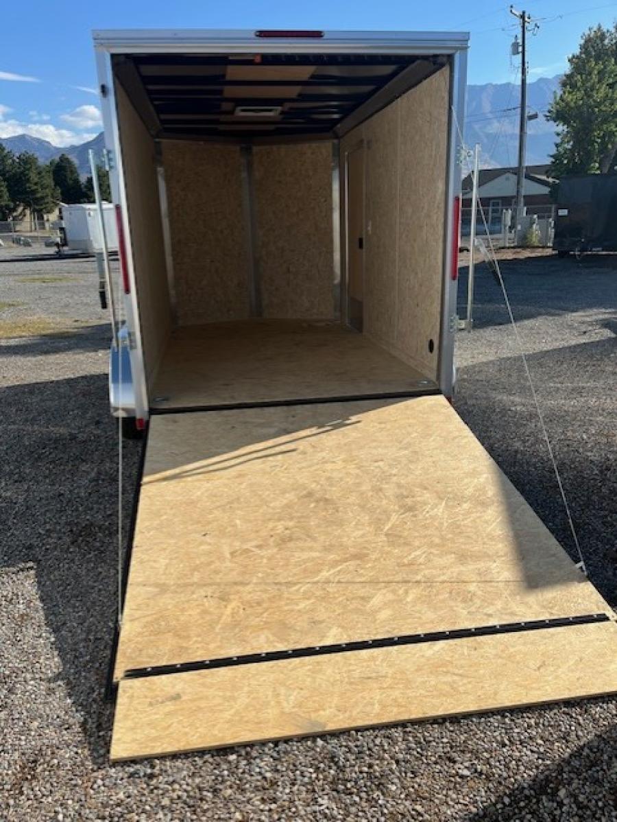 K841 7X12 OUTBACK DLX FLAT TOP VNOSE ENCLOSED CARGO Image 0