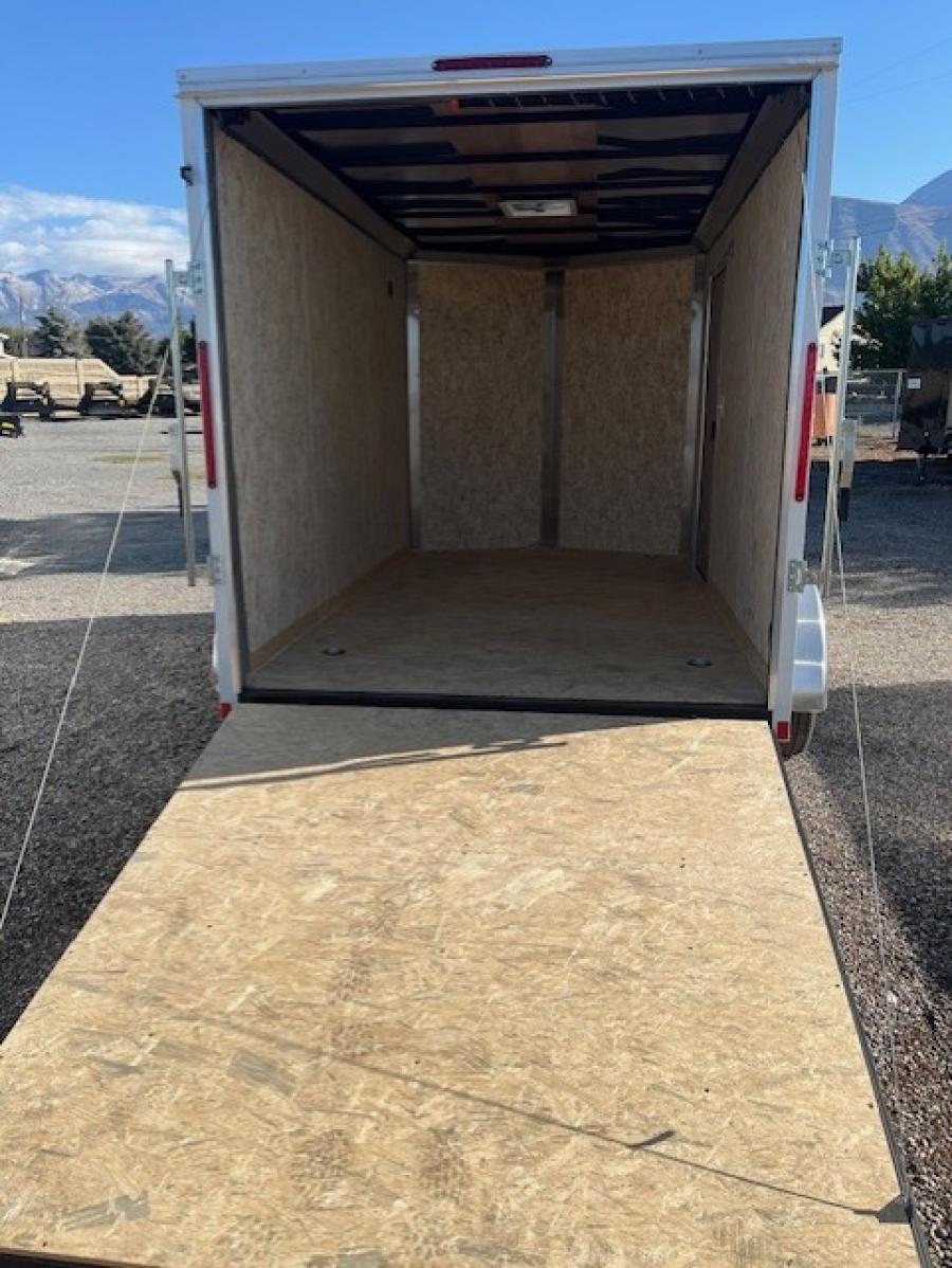 K841 7X12 OUTBACK DLX FLAT TOP VNOSE ENCLOSED CARGO Image 0