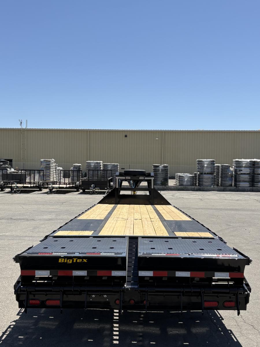 Big Tex 25GN, Gooseneck, 102" x 30', 25.9K, Dovetail, Mega Ramps Image 1