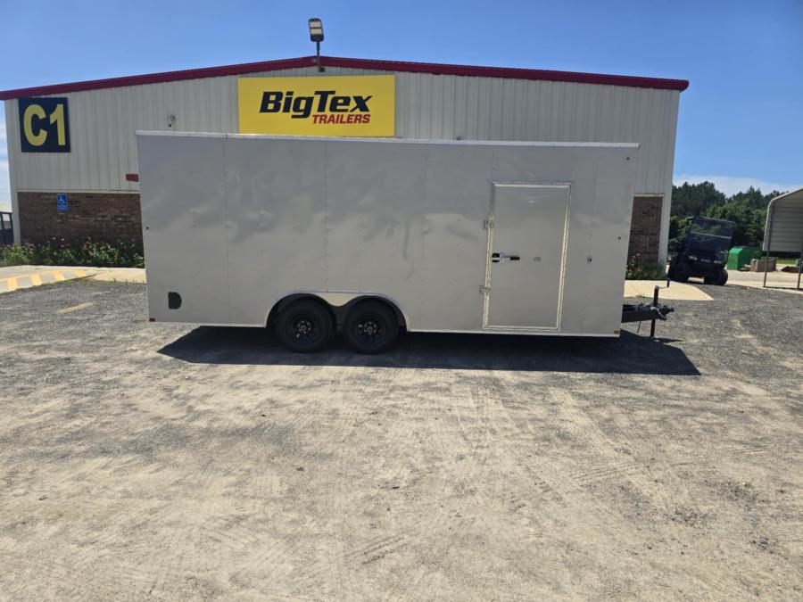 8.5X 20 V NOSE ENCLOSED STD RAMP DOOR 10K BY CARRY ON Image 0