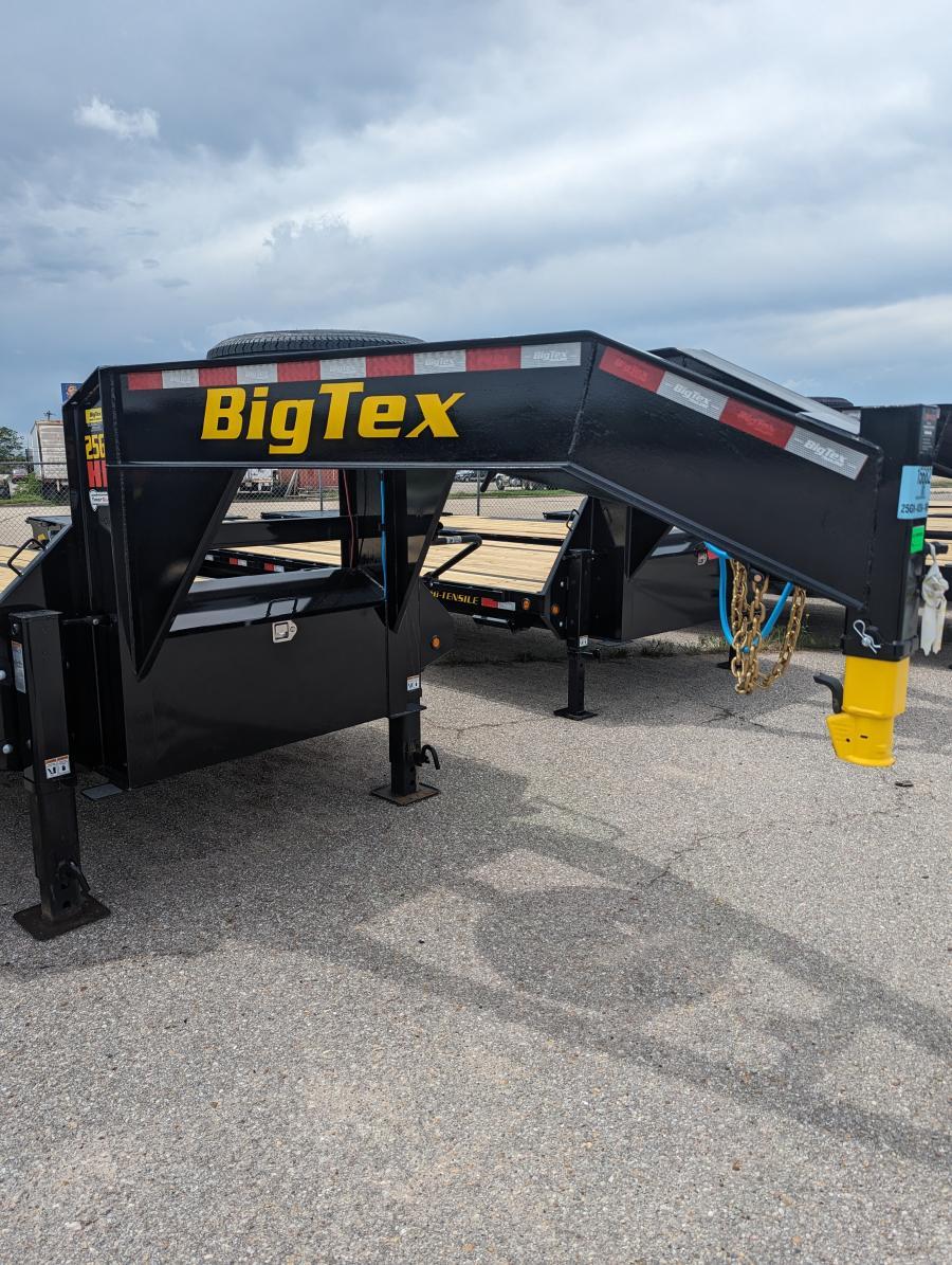 Big Tex 25GN, Gooseneck, 102" x 40', 25.9K, Dovetail, Mega Ramps Image 0