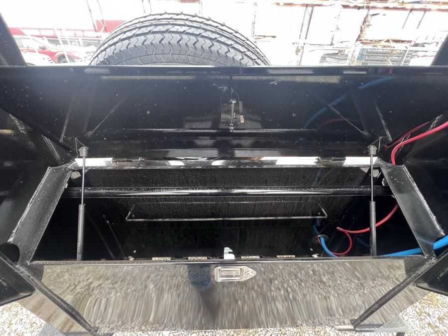 Big Tex 22GN, Gooseneck, 102" x 33', 23.9K, Dovetail, Mega Ramps Image 3