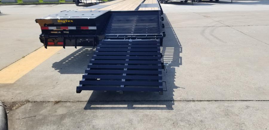 Big Tex 22GN, Gooseneck, 102" x 40', 23.9K, Dovetail, Mega Ramps Image 5