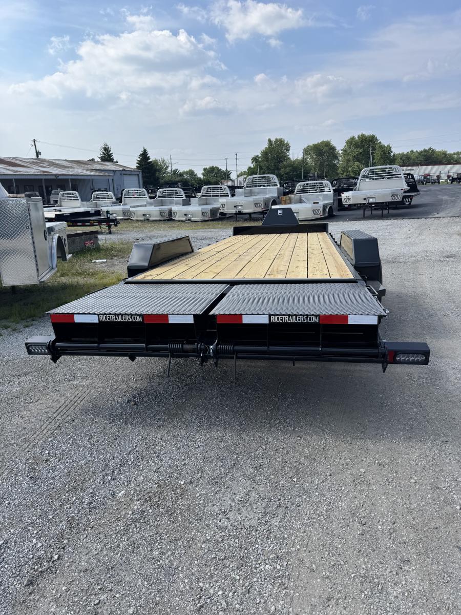Rice FMC RICE – MAGNUM 16K EQUIPMENT HAULER 20+3 BLACK – STANDARD image 0