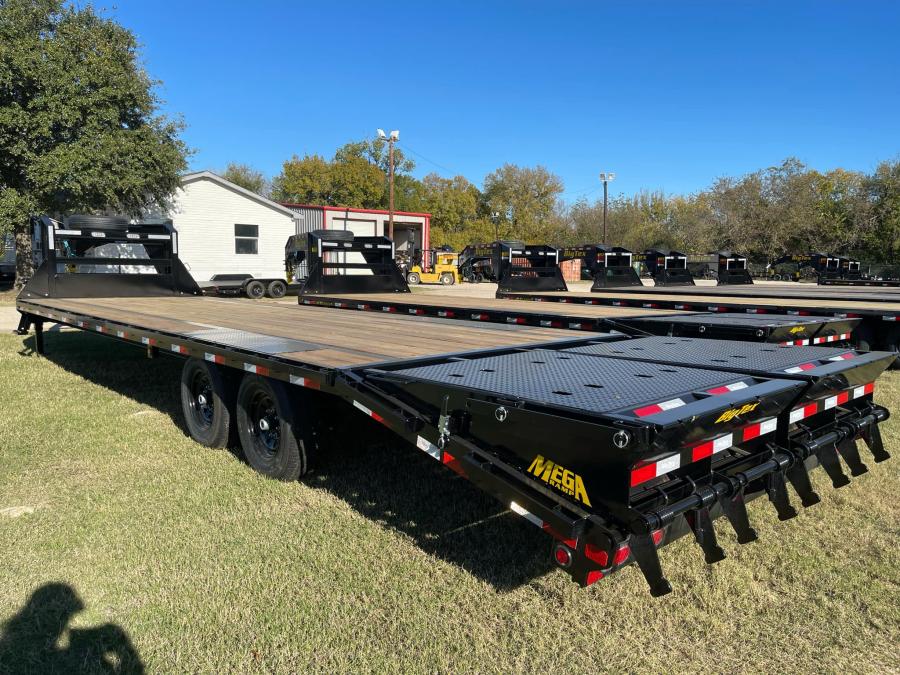 Big Tex 14GN, Gooseneck, 102" x 30', 15.9K, Dovetail, Mega Ramps Image 3