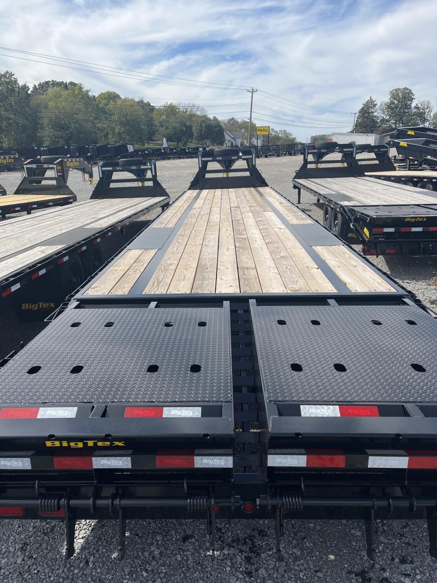 Big Tex 16GN, Gooseneck, 102" x 40', 17.5K, Dovetail, Mega Ramps Image 3