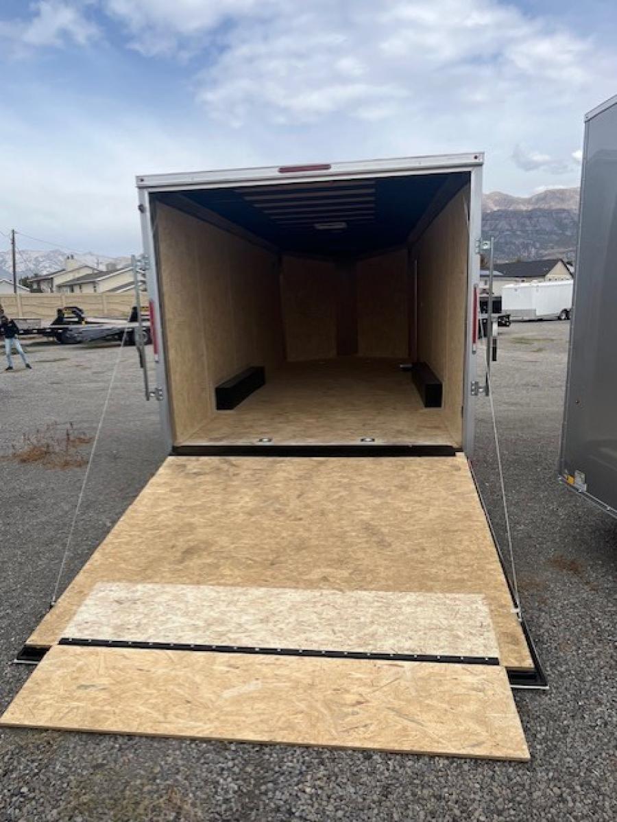 K102 85X16 OUTBACK DLX FLAT TOP V NOSE ENCLOSED CARGO 10K Image 1