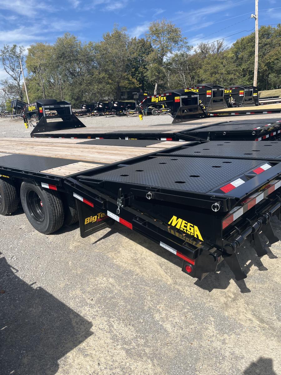 Big Tex 25GN, Gooseneck, 102" x 30', 25.9K, Dovetail, Mega Ramps Image 3