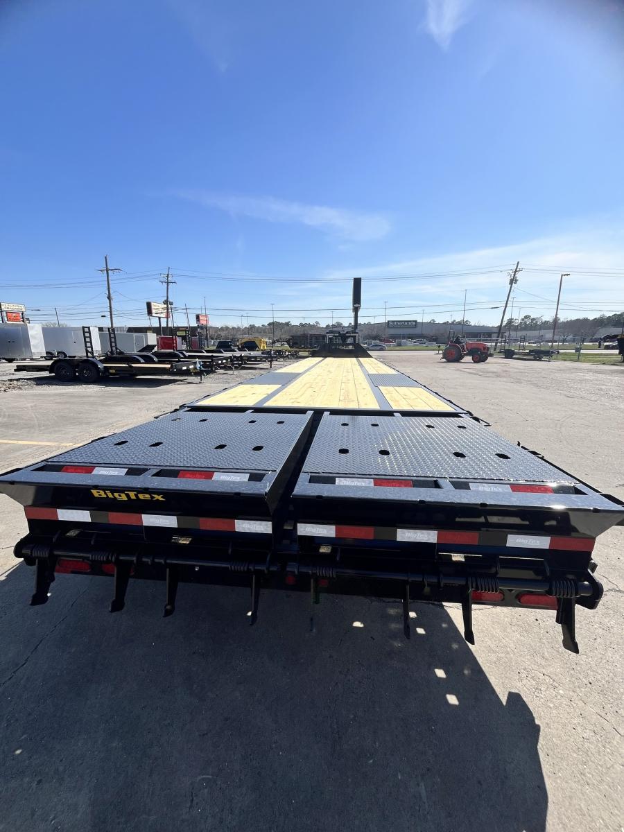 Big Tex 25GN, Gooseneck, 102" x 30', 25.9K, Dovetail, Mega Ramps Image 1