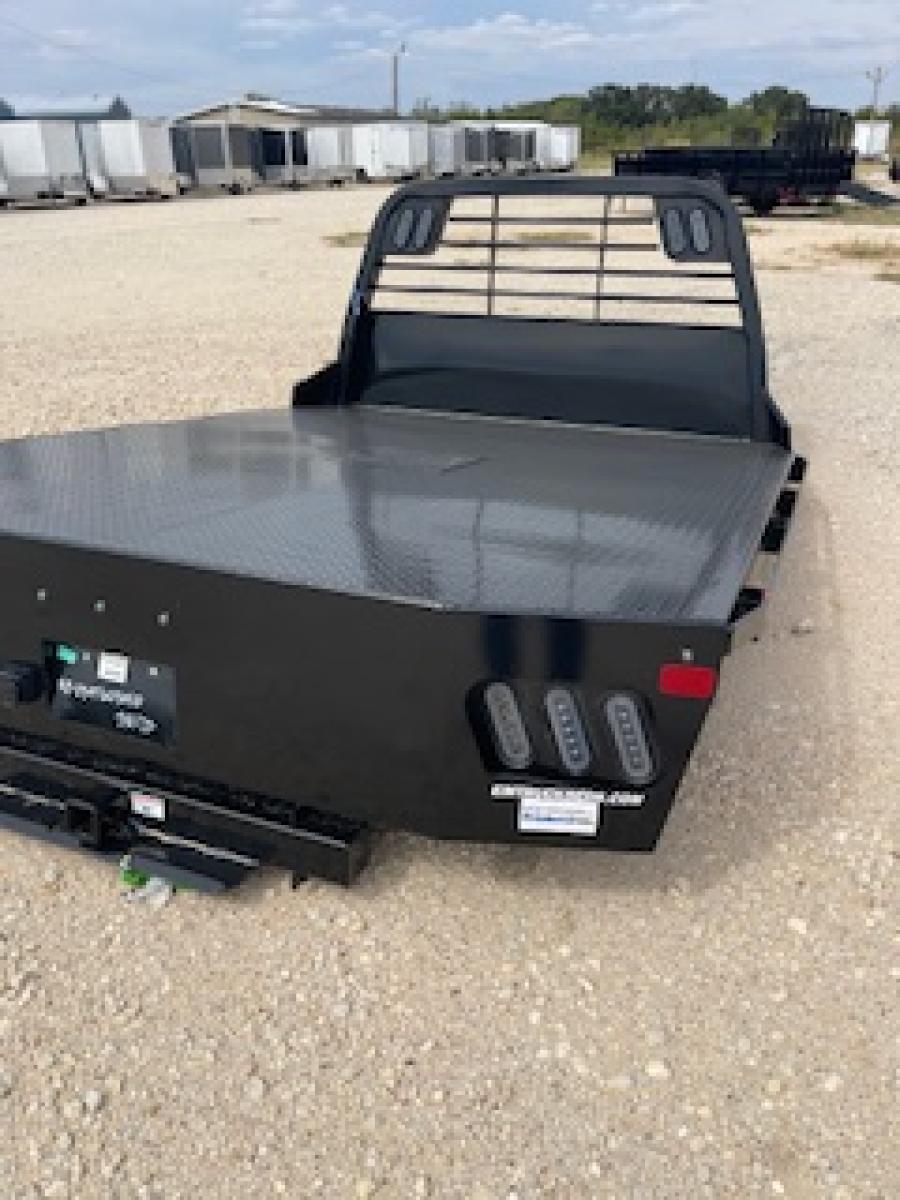 CM RD BED 94" L X 97" W X 60" CA X 34" RUNNERS Image 0