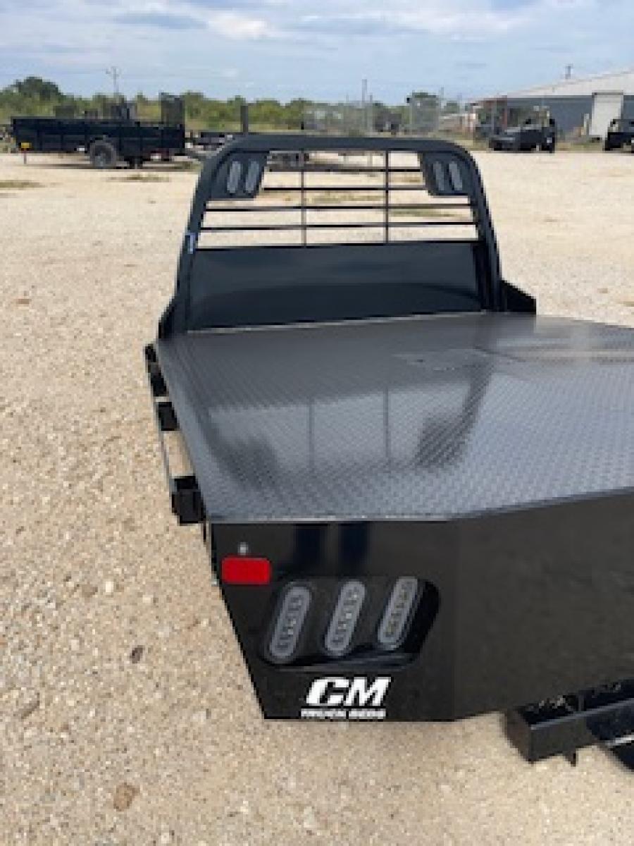 CM RD BED 94" L X 97" W X 60" CA X 34" RUNNERS Image 1