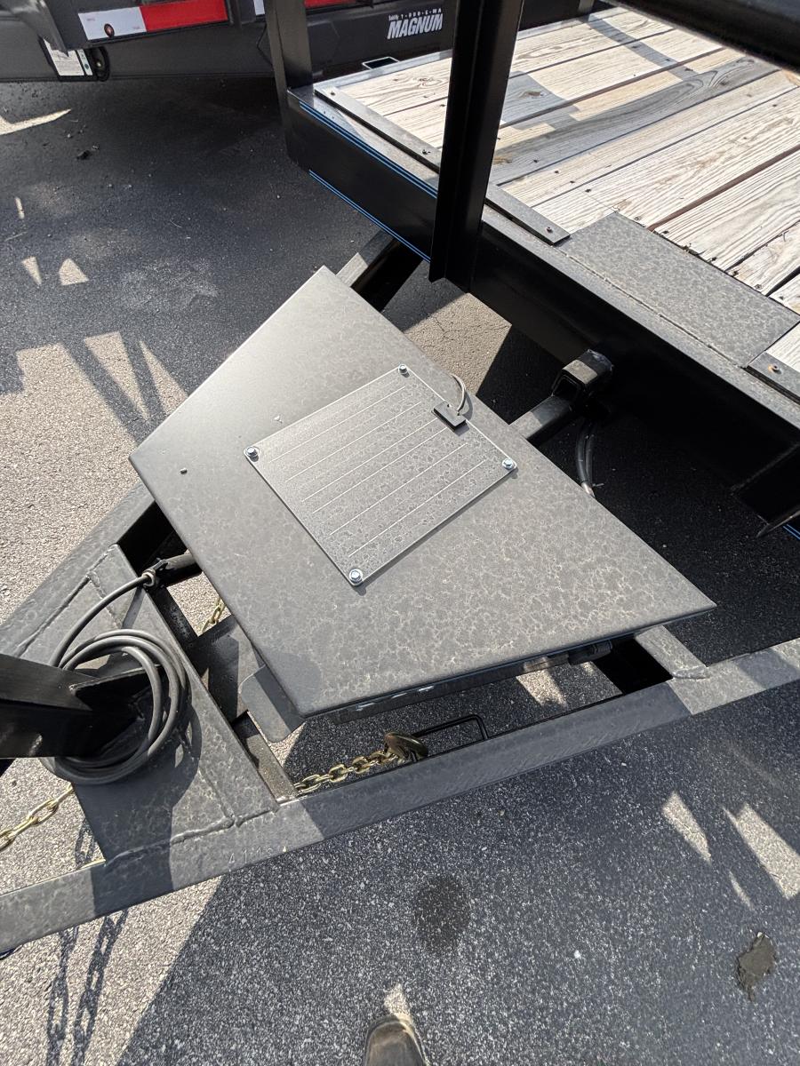 83X24 TILT UTILITY TRAILER BY BELLWETHER Image 1