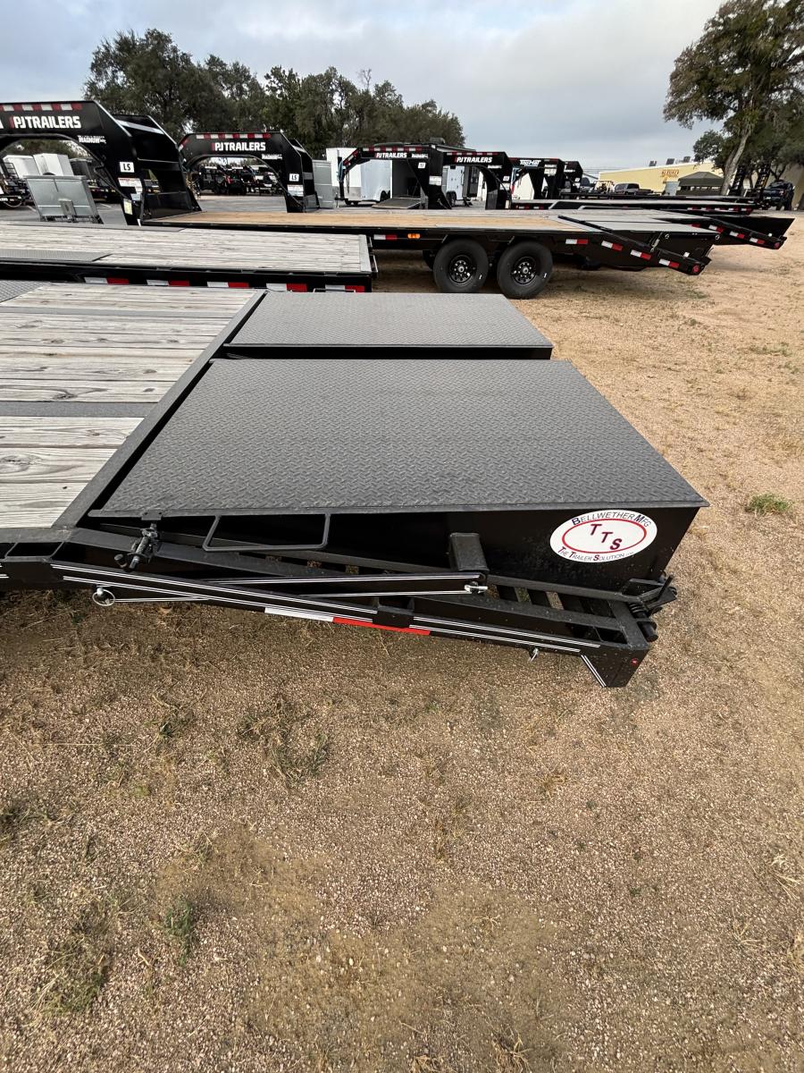 102″x25’+5′ deck over gooseneck trailer by Bellwether Image 1