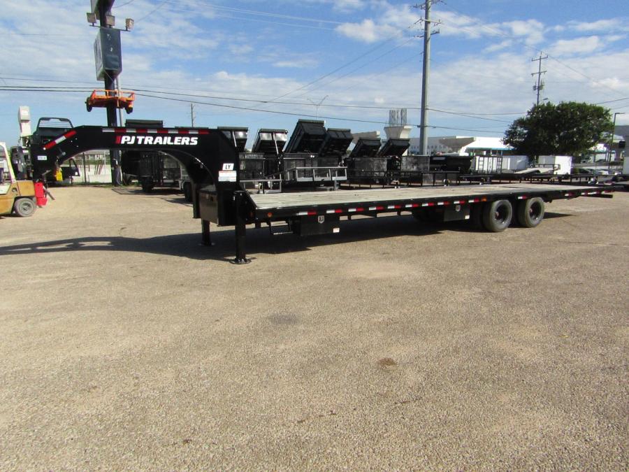 PJ TRAILERS LD40 PJ 40X102G RB2 SM/ST STR DECK SIR 14PLY WOOD RCK SLIDE BK Image 0