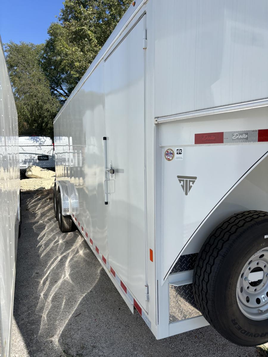 7×22 gooseneck steel enclosed cargo trailer by Delta Image 2