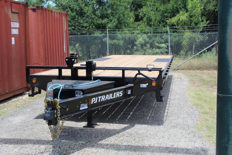 PJ TRAILERS F824 PJ 24×102 EB2 SM/ST 66SIR 8K 14PLY 8DR MONST LLTB BLACK Image 0