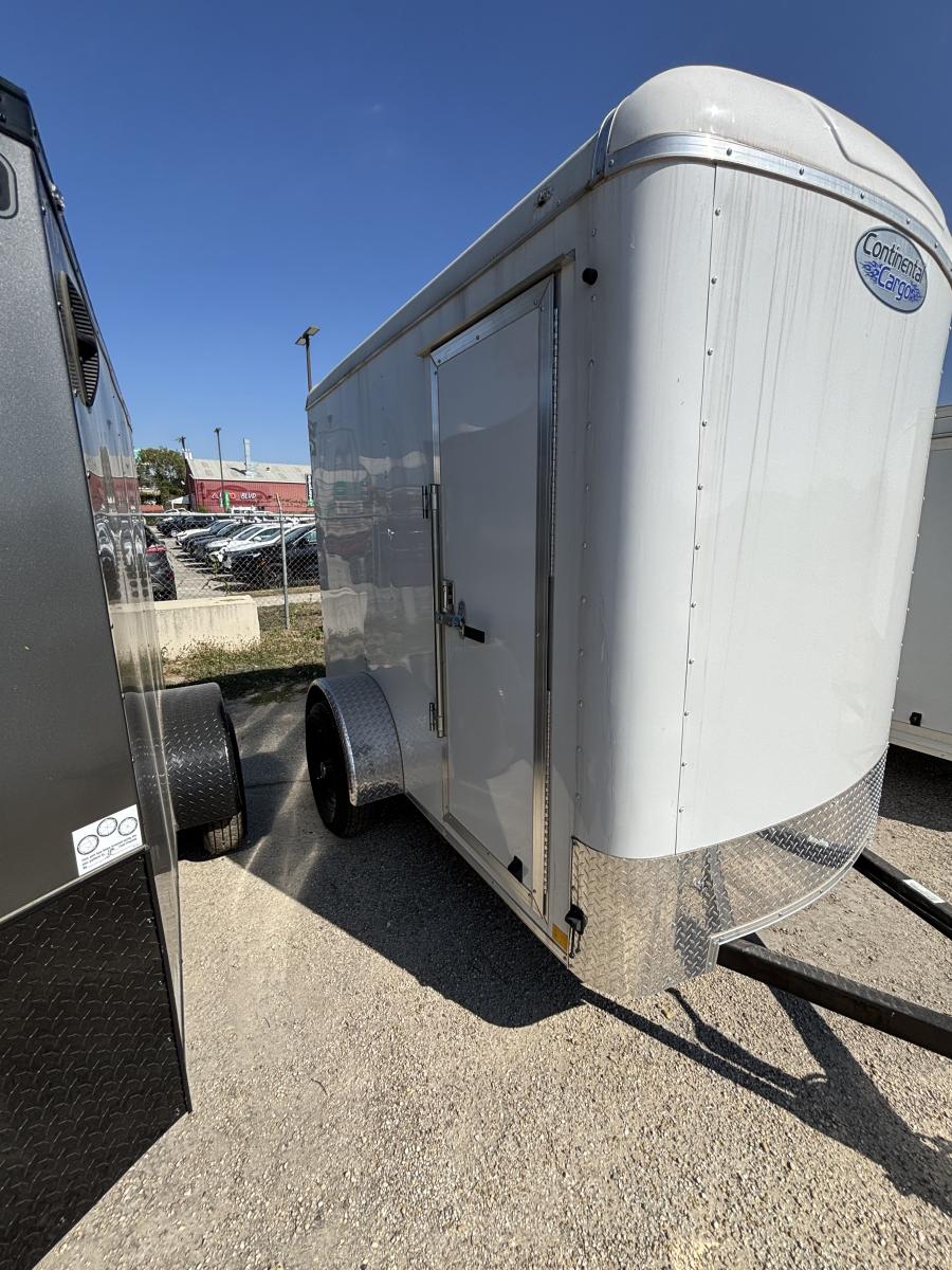5X8 single axle enclosed cargo trailer by CONTINENTAL CARGO Image 1