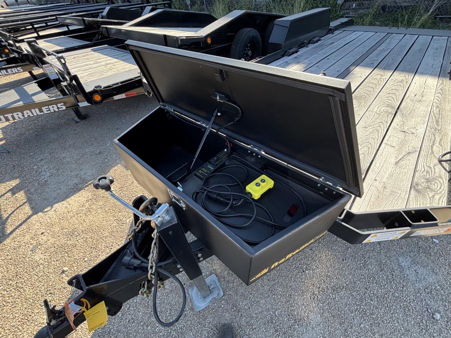 18′ equipment tilt trailer by Kemco Image 1