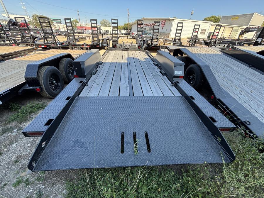 18′ equipment tilt trailer by Kemco Image 2