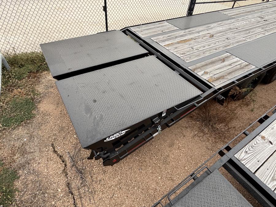 102″x27’+5′ deck over gooseneck trailer by Top Hat Image 2