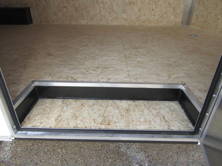 PACE 85X20 OUTBACK DLX FLAT TOP VNOSE ENC #35953 Image 2