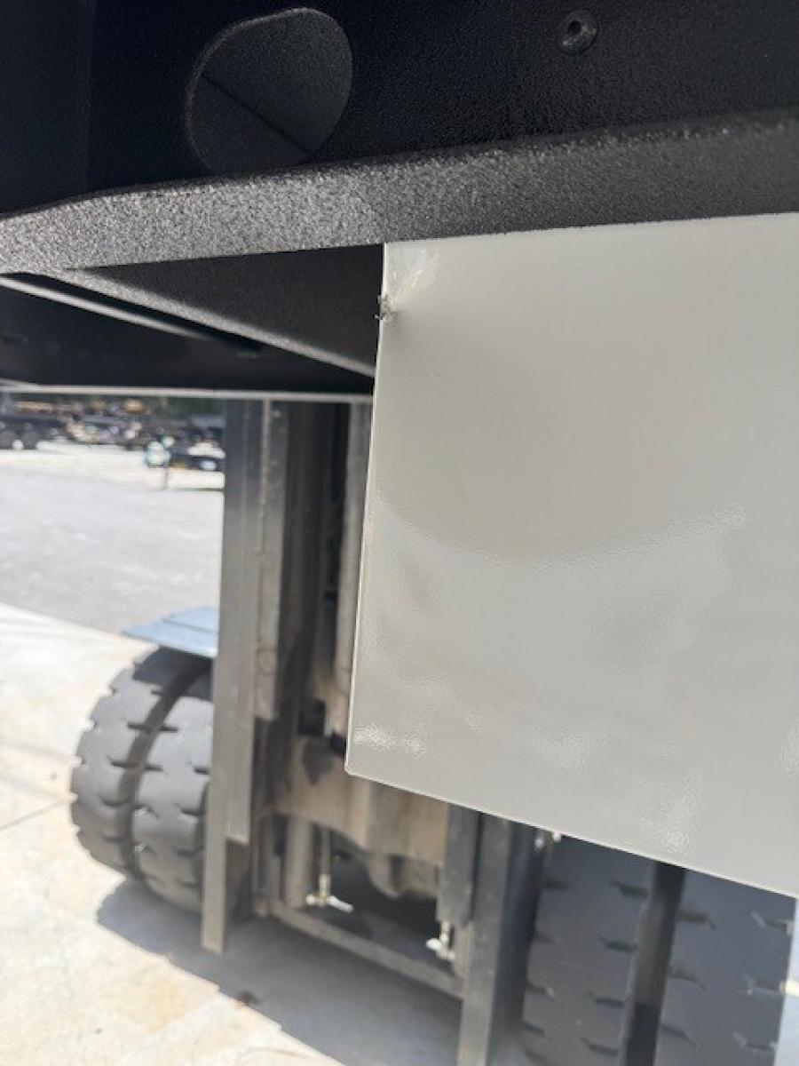 CM CMG1 CMG 110" 94" SERVICE BODY BY CM Image 2