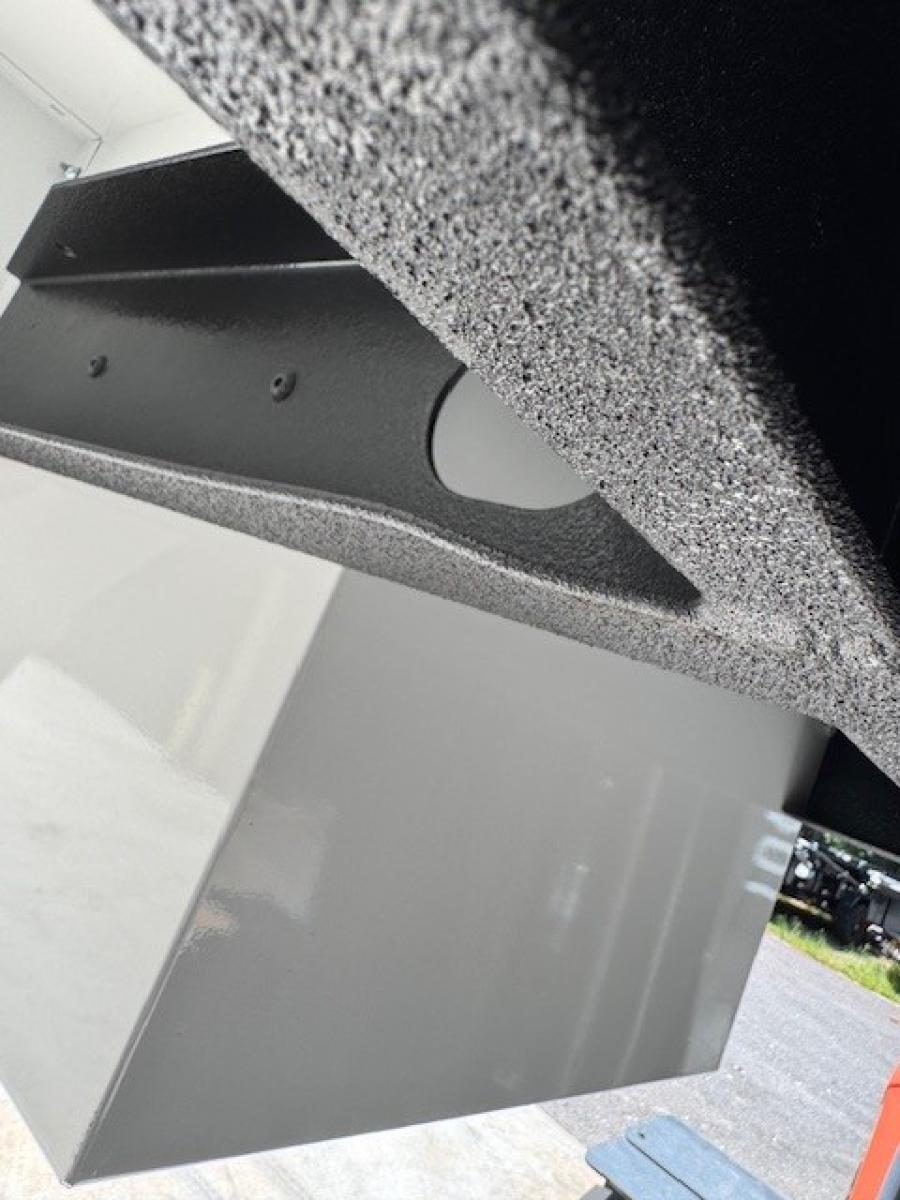 CM CMG1 CMG 110" 94" SERVICE BODY BY CM Image 5