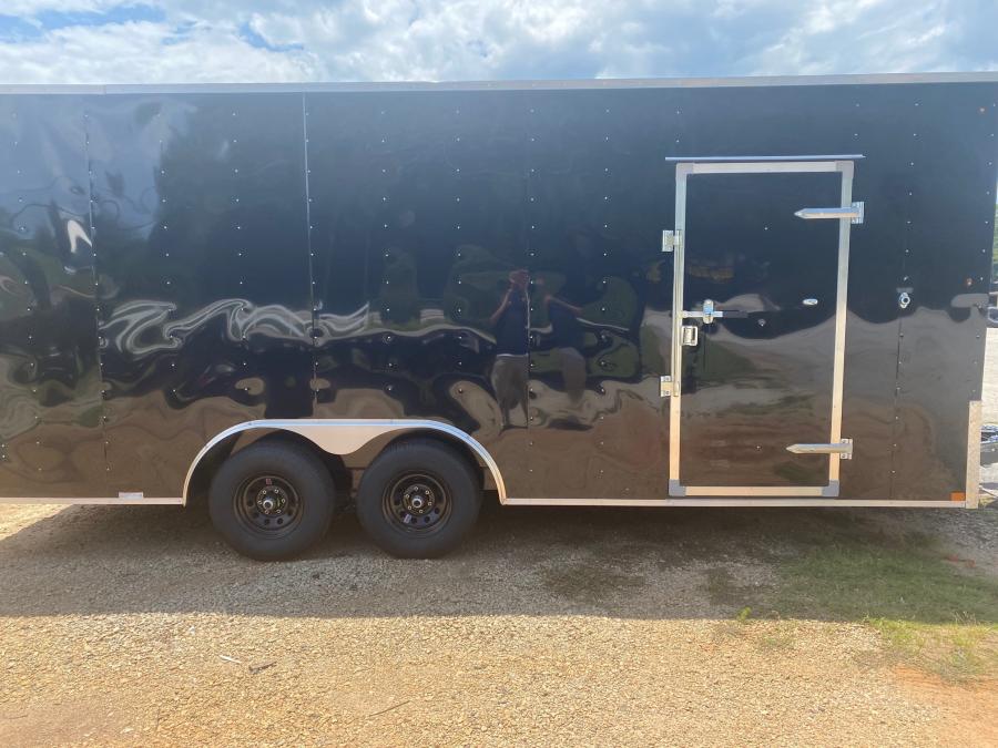 85X2 85X20 V NOSE ENCLOSED STD RAMP DOOR 10K BY CARRY ON Image 1