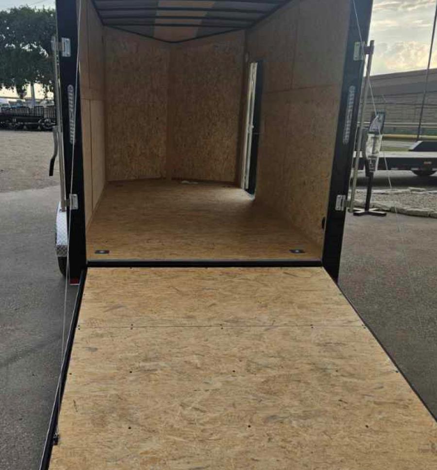 7X14 V NOSE ENCLOSED STD RAMP DOOR 7K BY CARRY ON Image 1