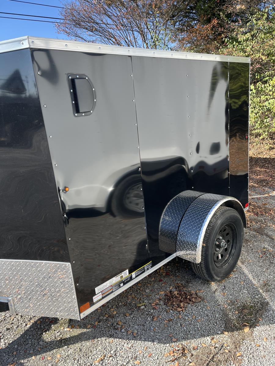 5X8C 5X8 V NOSE ENCLOSED STD RAMP DOOR 3K BY CARRY ON Image 2