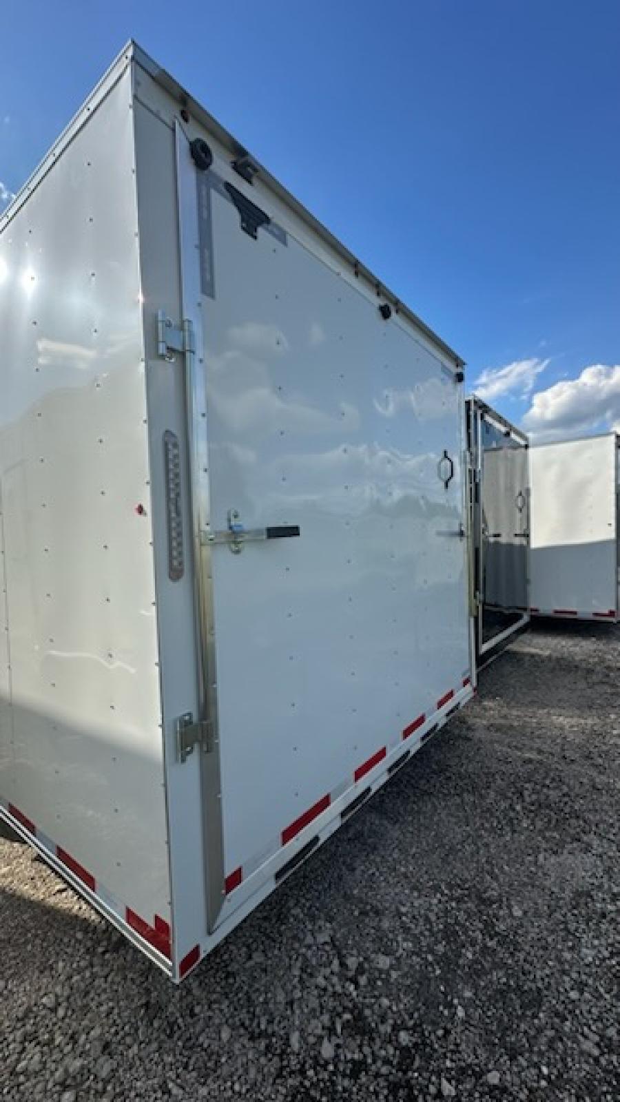 85X2 85X24 V NOSE ENCLOSED STD RAMP DOOR 10K BY CARRY ON Image 1