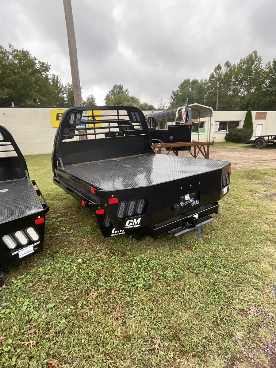 CM RD BED 84" L X 84" W X 38" CA X 42" RUNNERS Image 0