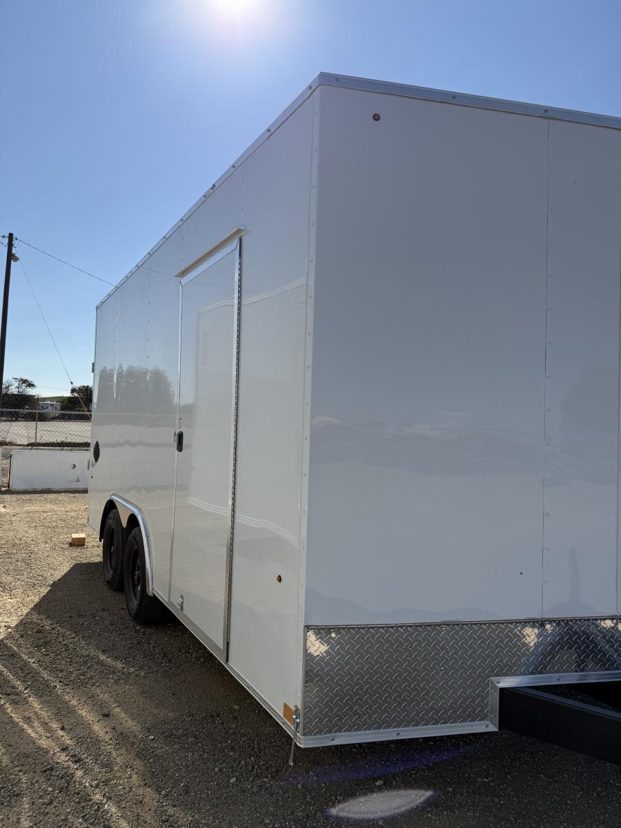 K-DX 102X16 EX DLX FLAT TOP VNOSE ENCLOSED CARGO 7K Image 1