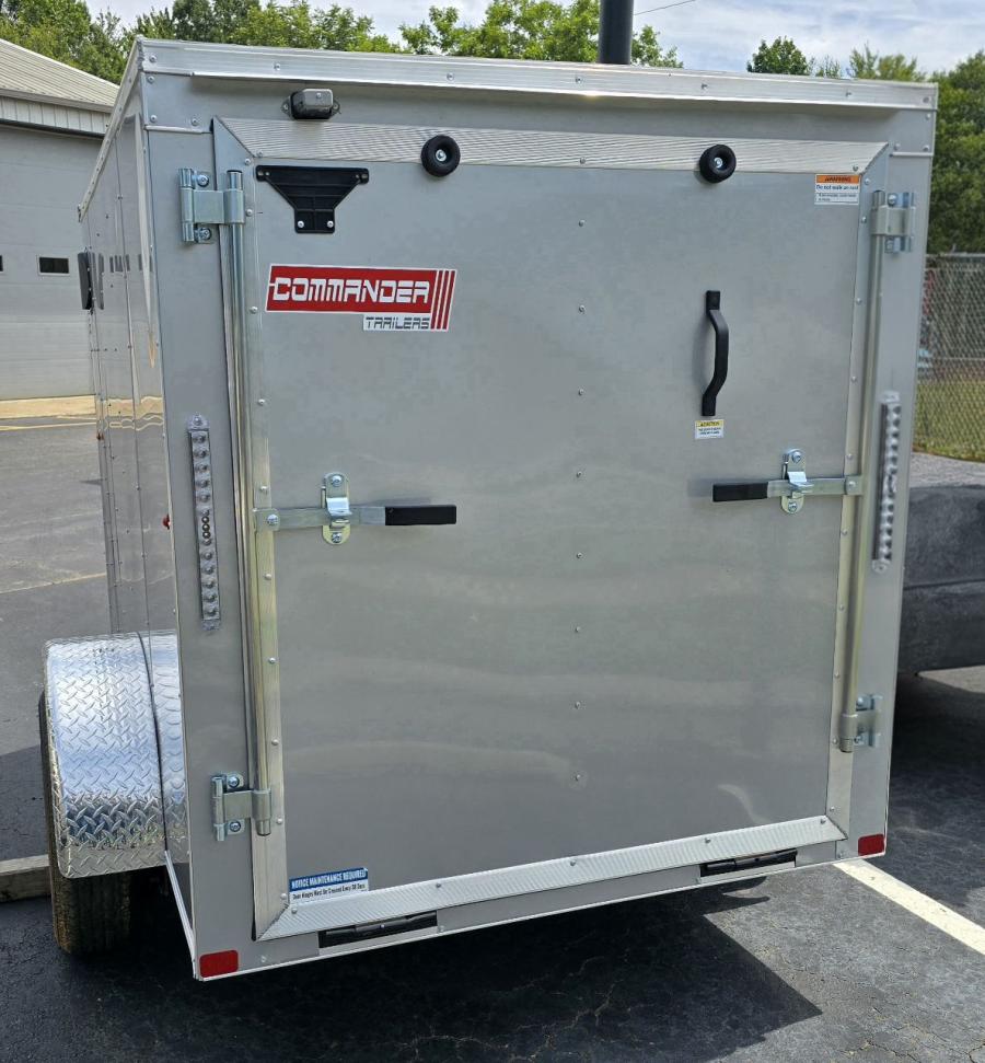 5X8C 5X8 V NOSE ENCLOSED STD RAMP DOOR 3K BY CARRY ON Image 1