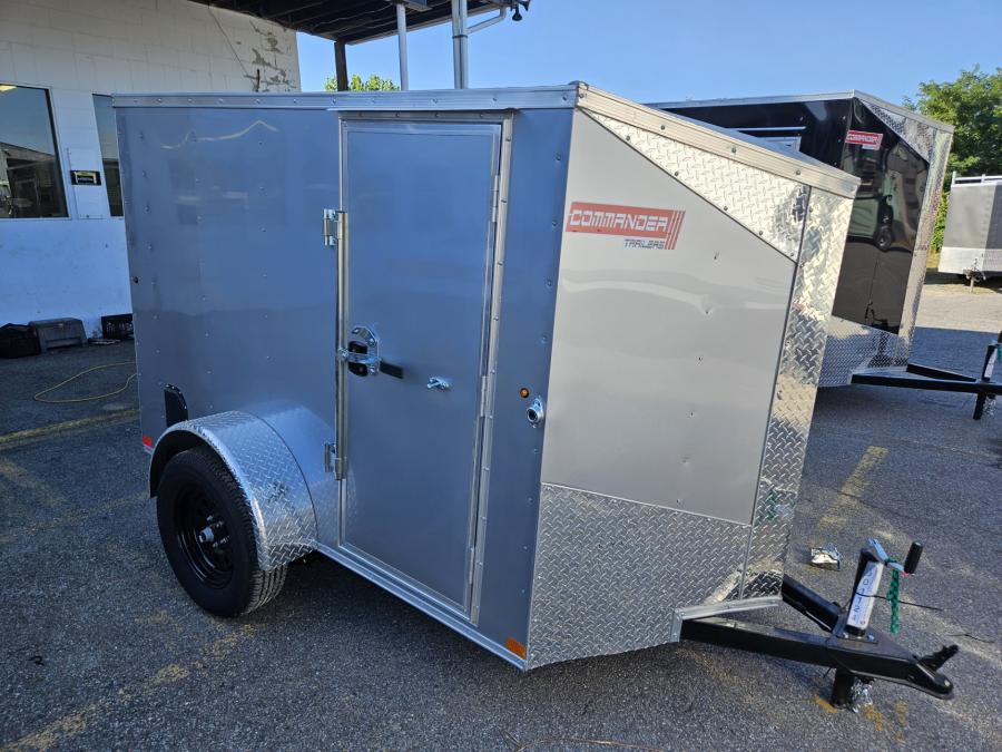 5X8C 5X8 V NOSE ENCLOSED STD RAMP DOOR 3K BY CARRY ON Image 0