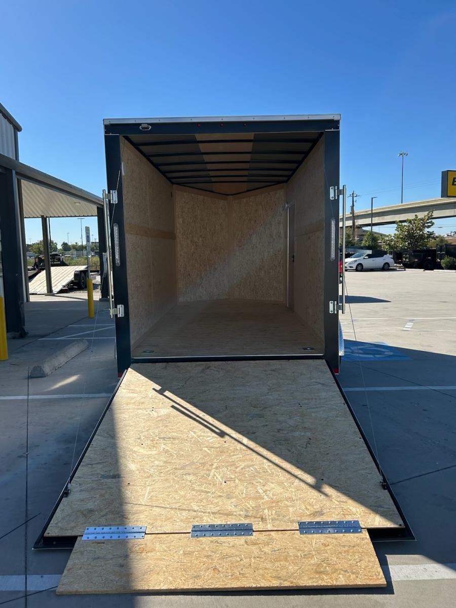 7X14 7X14 V NOSE ENCLOSED STD RAMP DOOR 7K BY CARRY ON Image 3