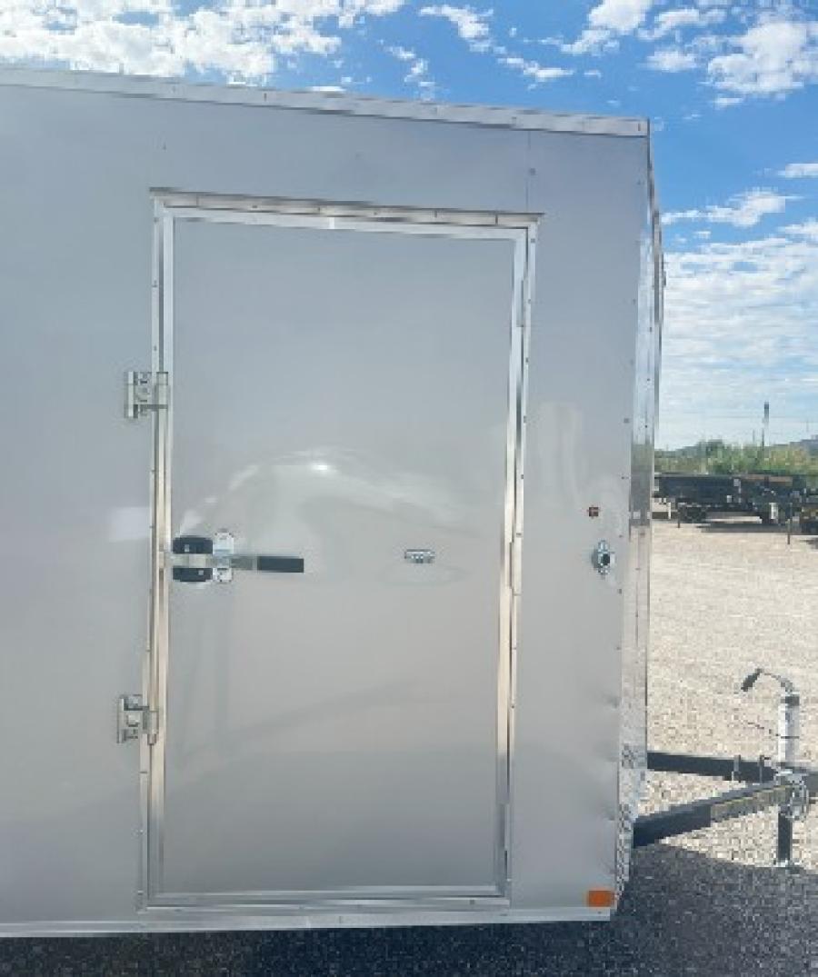 6X10 6X10 V NOSE ENCLOSED STD RAMP DOOR 3K BY CARRY ON Image 4