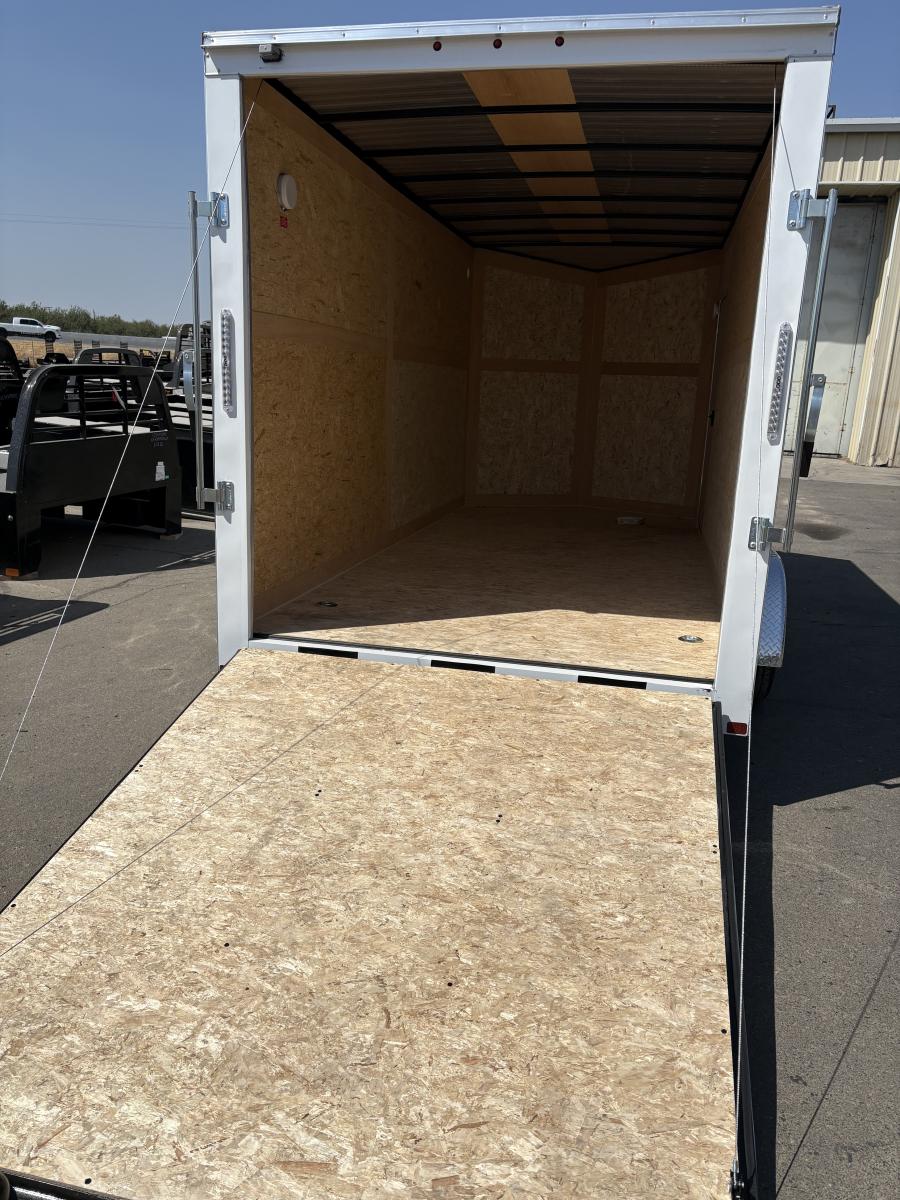 7X16 7X16 V NOSE ENCLOSED STD RAMP DOOR 7K BY CARRY ON Image 3