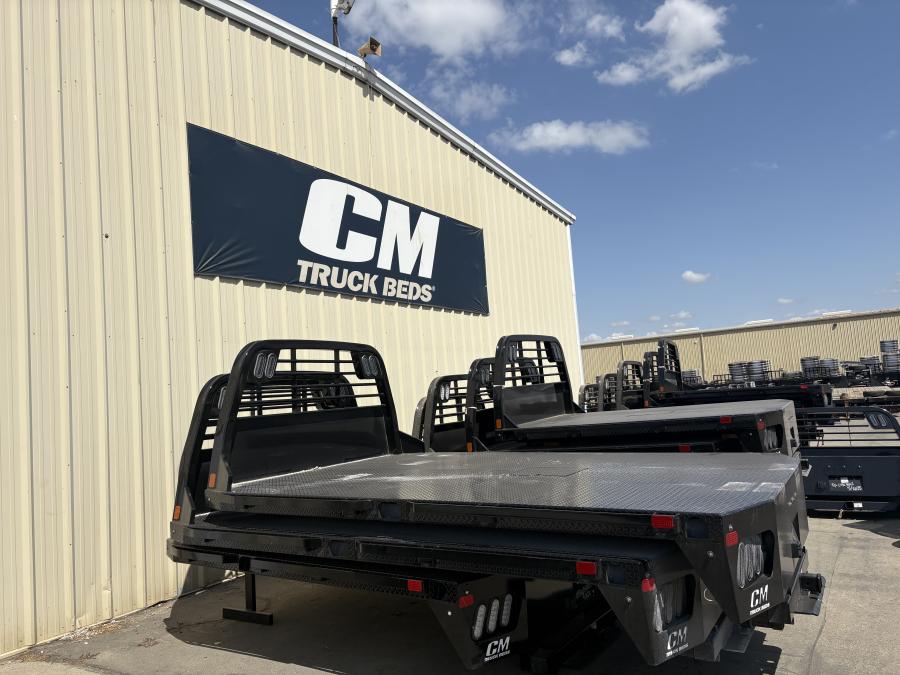 CM RD BED 114" L X 97" W X 84" CA X 34" RUNNERS Image 1