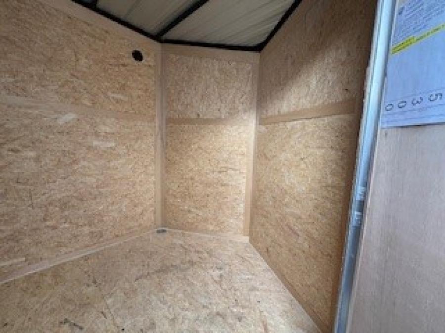 7X12 7X12 V NOSE ENCLOSED STD RAMP DOOR 7K BY CARRY ON Image 4