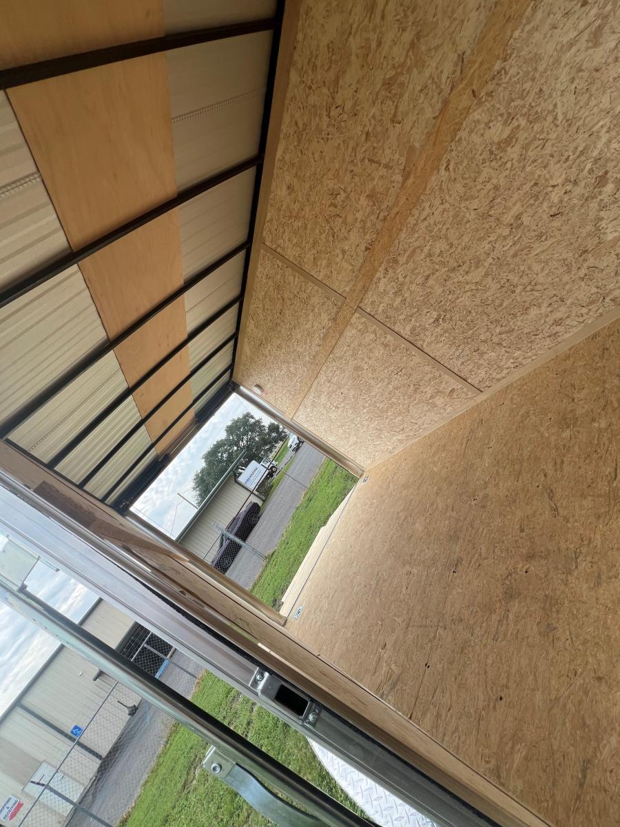 7X16 7X16 V NOSE ENCLOSED STD RAMP DOOR 7K BY CARRY ON Image 6